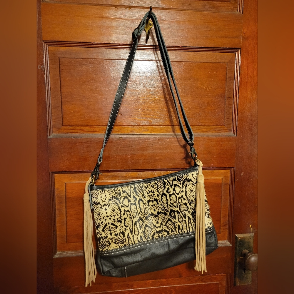 Myra bag